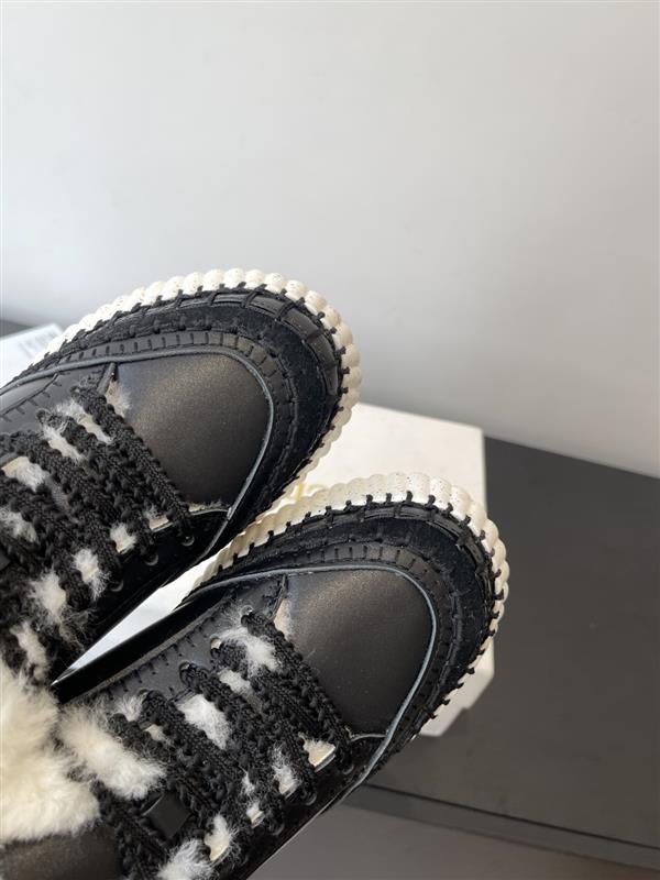 2025112815382845 410